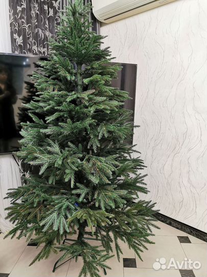 Елка искусственная