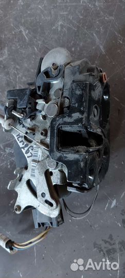 Замок сдвижной двери Mercedes w639