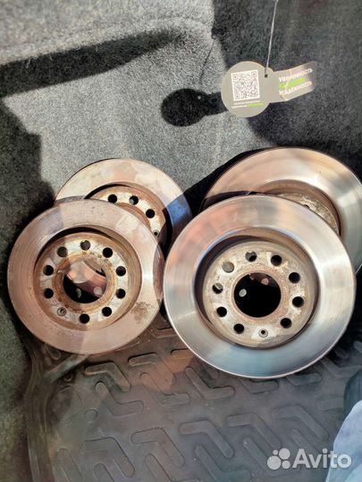 Тормозные диски Skoda Octavia A5 1.6