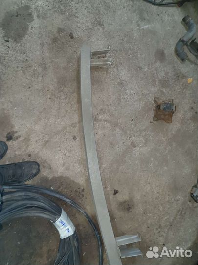 Задний усилитель бампера на ниссан цефиро 2000г