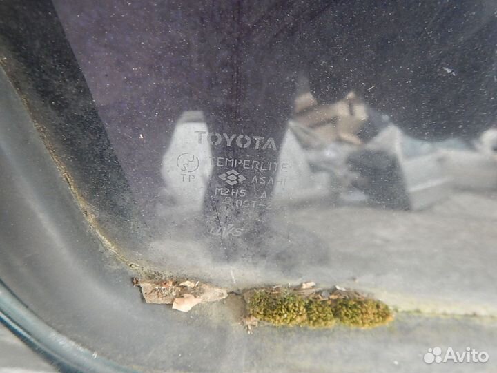 Б/У Б/У Дверь передняя правая, Toyota