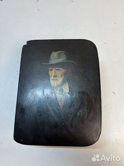 Шкатулка с портретом