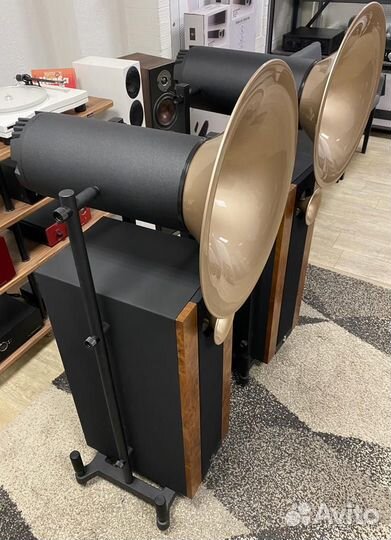 Рупорная акустика Avantgarde Acoustic UNO