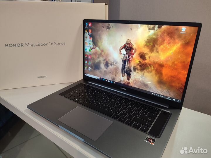 Honor MagicBook 16 R5 5600h/ Vega 7/16gd озу/ssd 5