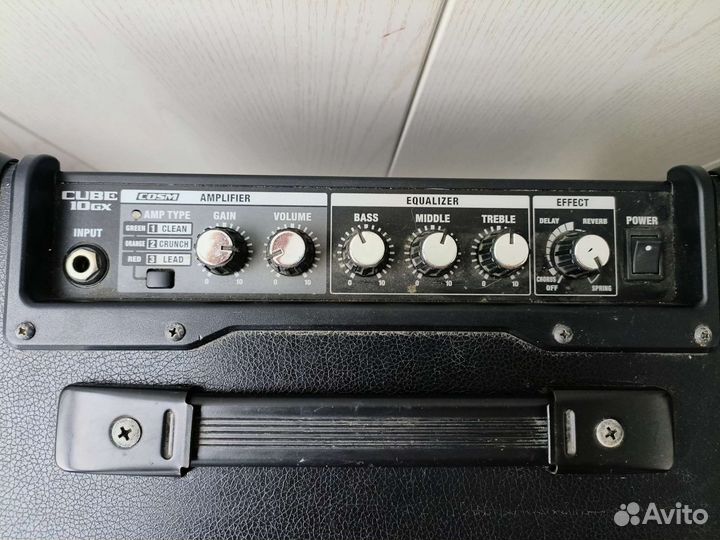 Комбоусилитель Roland Cube 10GX