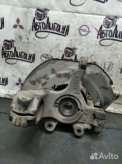 Кулак (цапфа) передний правый Mazda 3 седан Z6