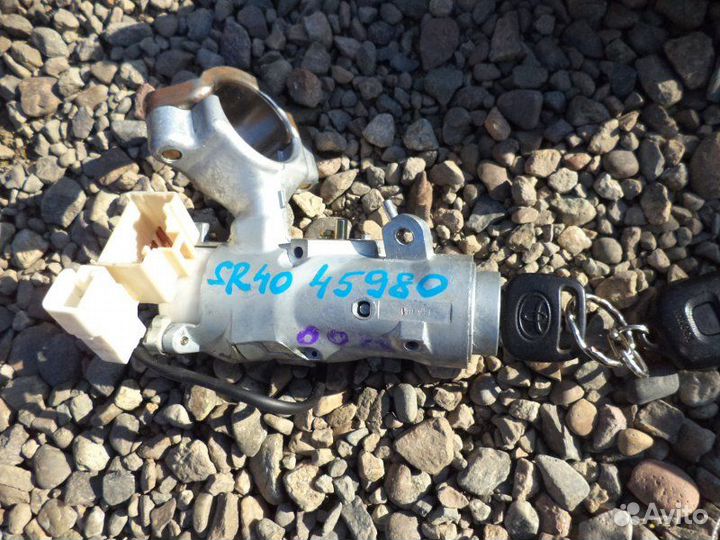 Замок зажигания Toyota Town Ace Noah SR40 1997