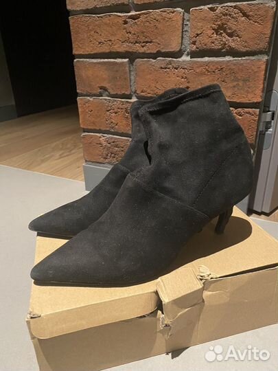 Ботильоны замшевые черные 40 размер