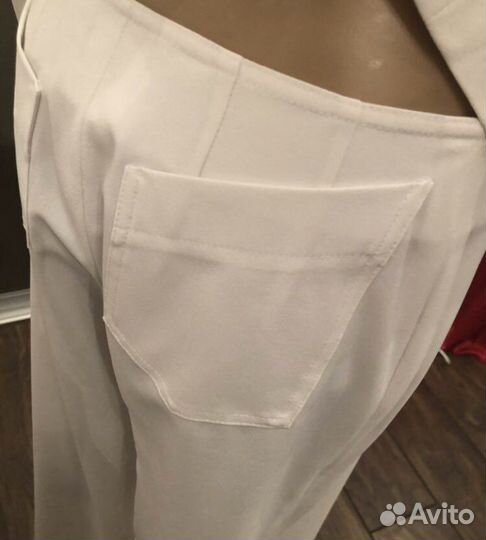 Костюм белый