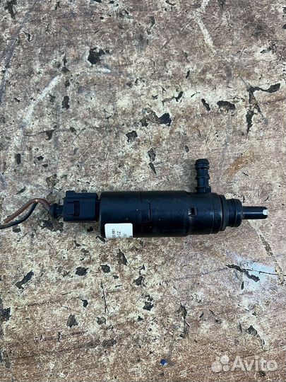 Насос омывателя фар Порше Кайен 1 пок