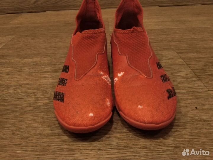 Футбольные бутсы nike и adidas