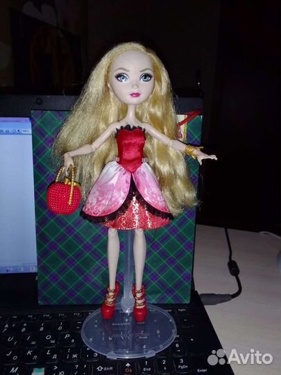 Кукла базовая эпл вайт (Эвер афтер хай)