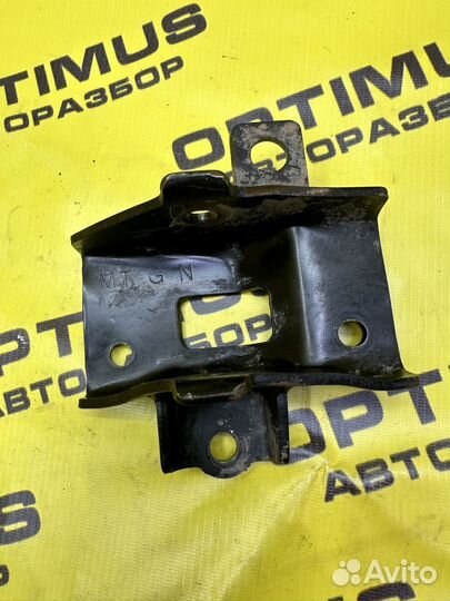 Кронштейн кпп задний Kia Rio 3