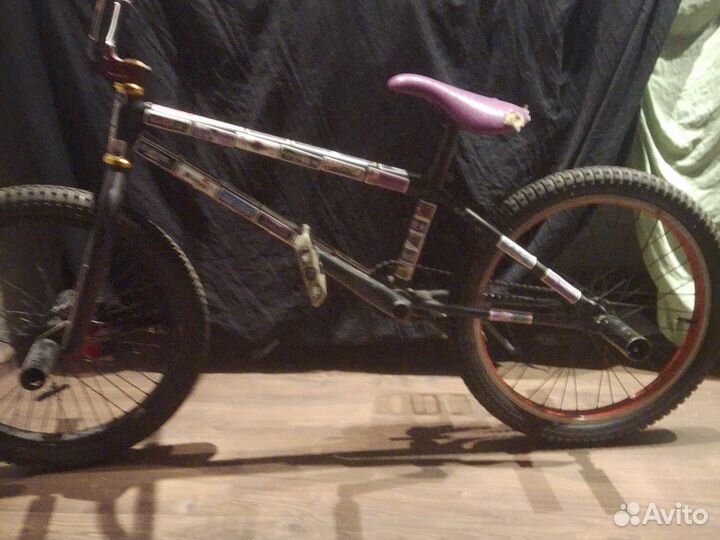 Трюковой велосипед BMX б/у