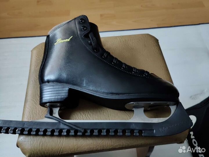 Коньки фигурные