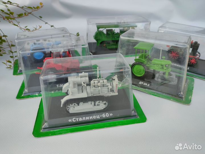 Модель трактора 1:43 Ашет
