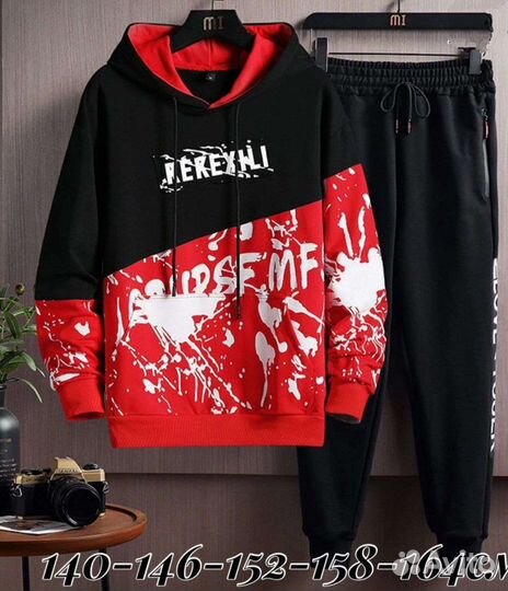 Костюм спортивный новый