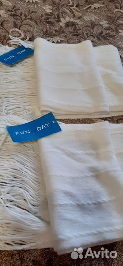 Шапка и шарфы женские новые