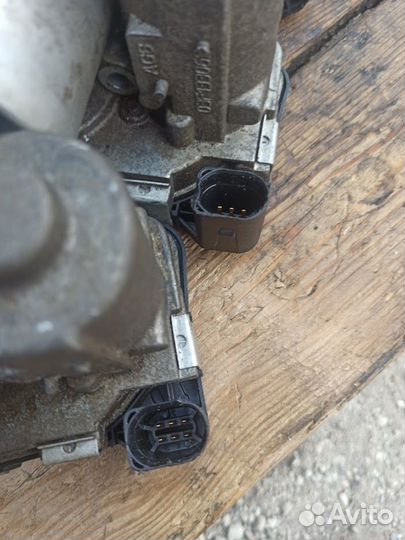 Заслонка дроссельная электрическая Шкода Рапид