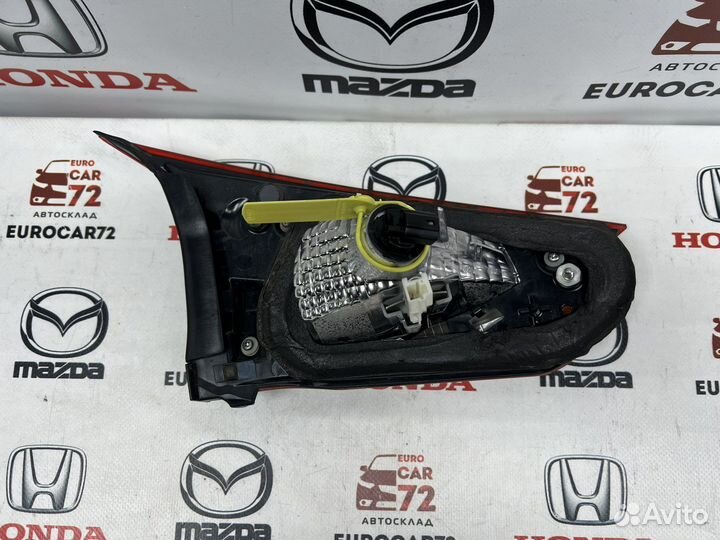Фонарь задний правый Mazda 3 BM(BN) 2013-2019