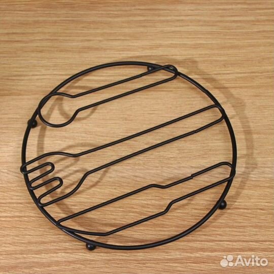 Подставка под горячее на ножках «Столовые приборы»