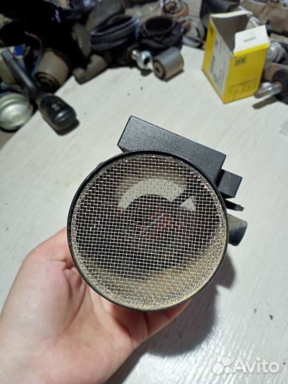 Датчик воздушного потока Ауди 80 В4