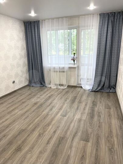 2-к. квартира, 56 м², 1/9 эт.