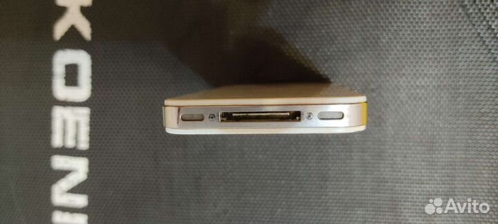 Телефон iPhone 4s 32 gb