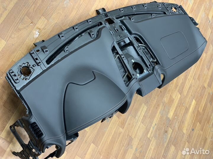 Porsche Cayenne 2015 Торпедо