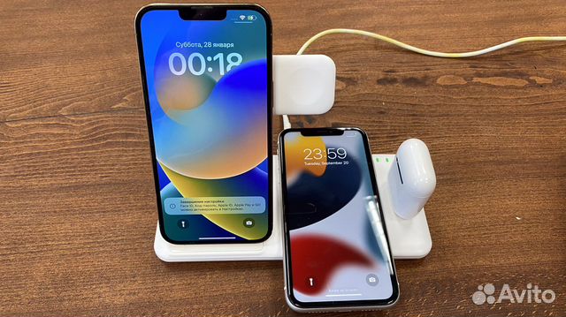 Беспроводная зарядка 4 в 1