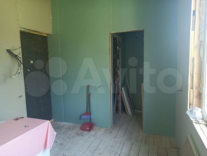 Дом 30 м² на участке 4,3 сот.