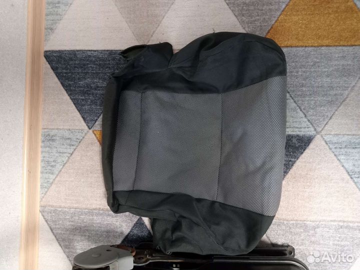 Каркас переднего правого сиденья