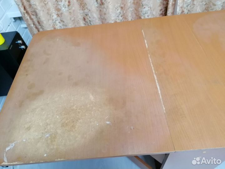 Стол книжка