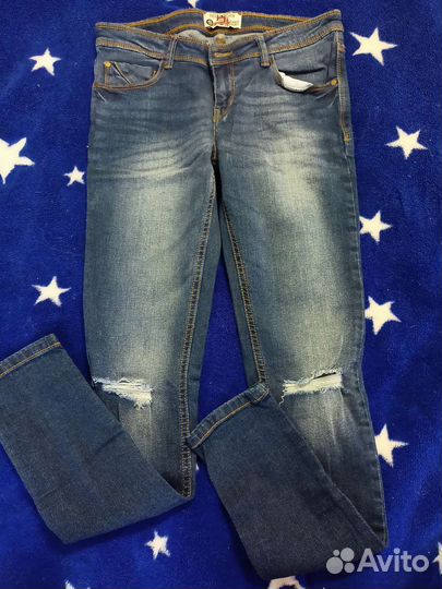 Вещи женские (джинсы, брюки, платье, сарафан)