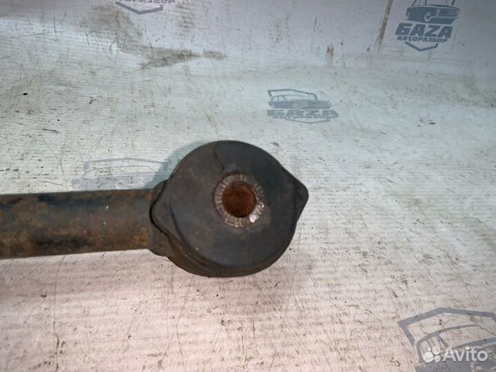 Тяга продольная задняя правая Toyota Vista SV30