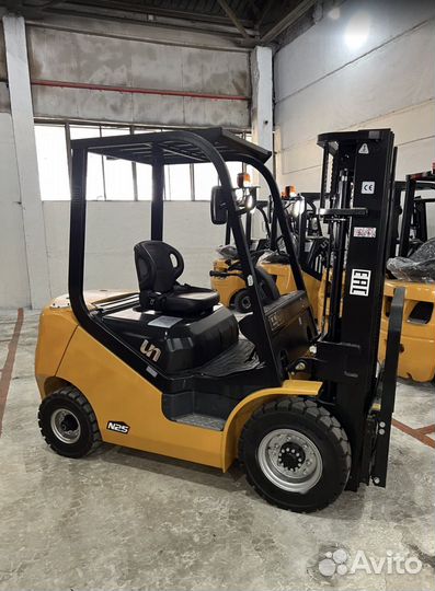 Вилочный погрузчик UN Forklift FD25, 2024