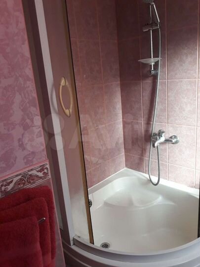 Комната 30 м² в 1-к., 1/2 эт.