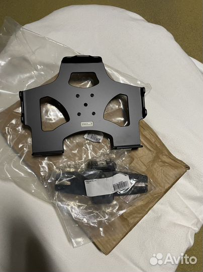 Автомобильный держатель планшета jaguar