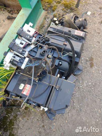 Печка кондейная в сборе Nissan Primera P11