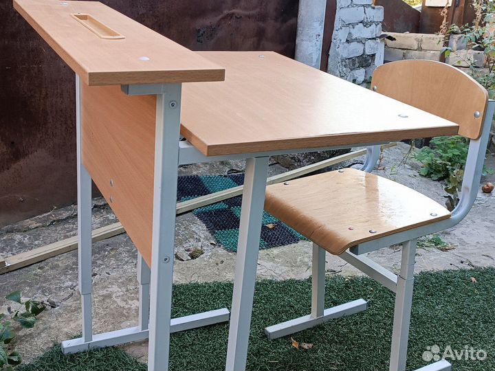 Растущая парта со стулом дэми