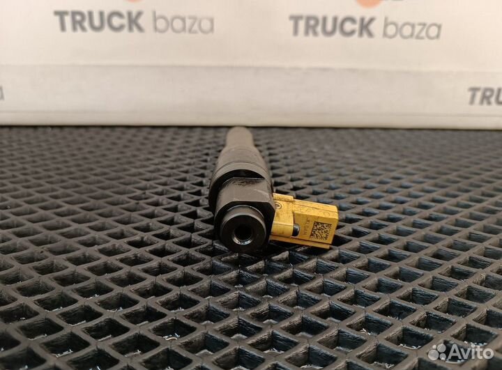 1820820 Форсунка топливная Daf CF, Daf XF105