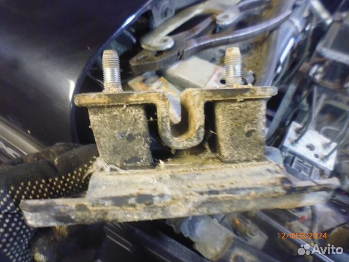 Тагаз тагер 2.6 подушка МКПП