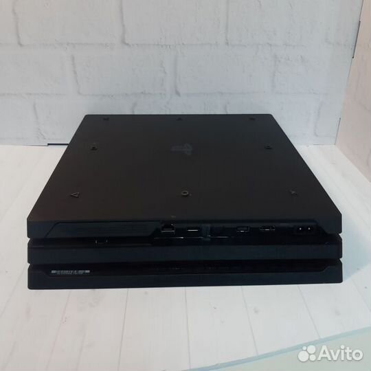 Игровая приставка Sony Play Station 4 Pro 1TB