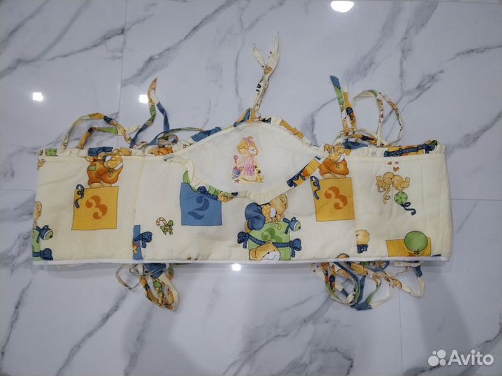 Бортик в детскую кроватку