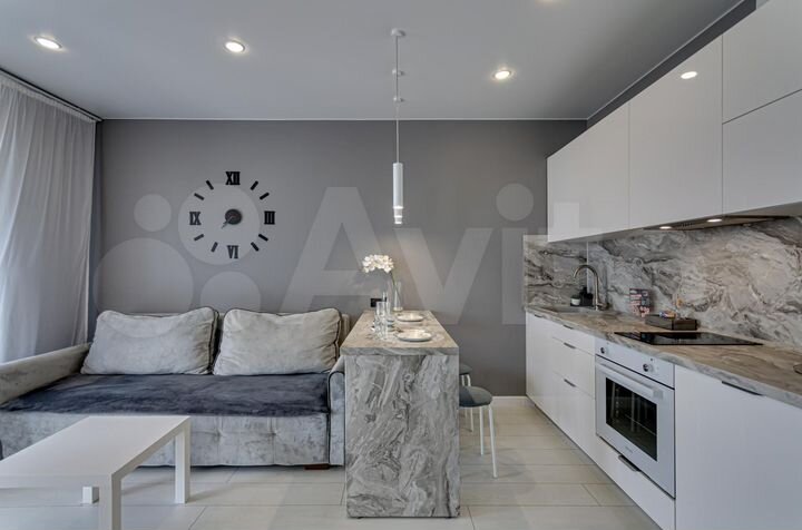 Квартира-студия, 42 м², 15/17 эт.