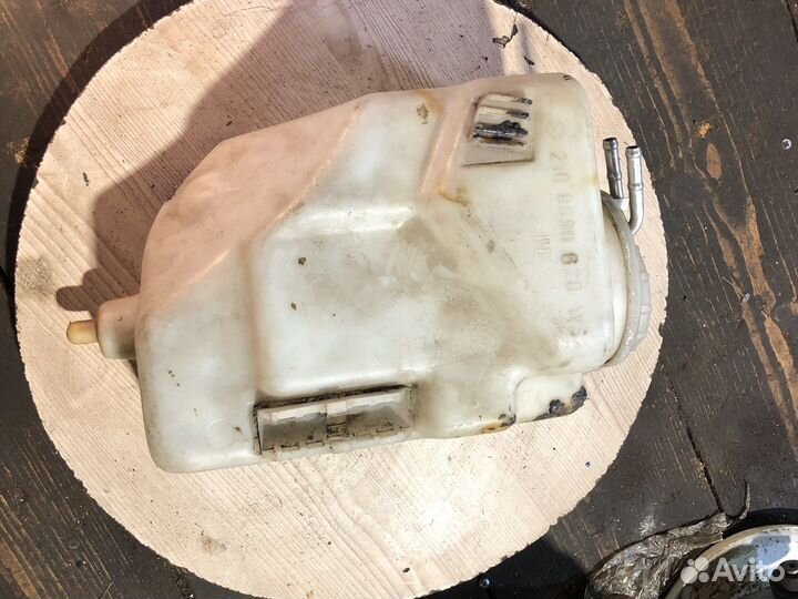 Бачок омывателя Mercedes-Benz W210