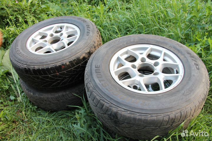 Bridgestone Dueler H/P 265/70 R16 112H