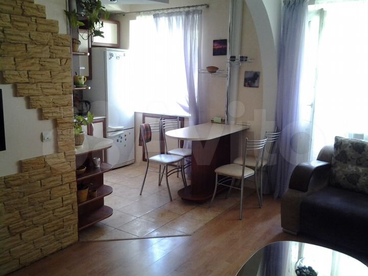 2-к. квартира, 50 м², 2/4 эт.