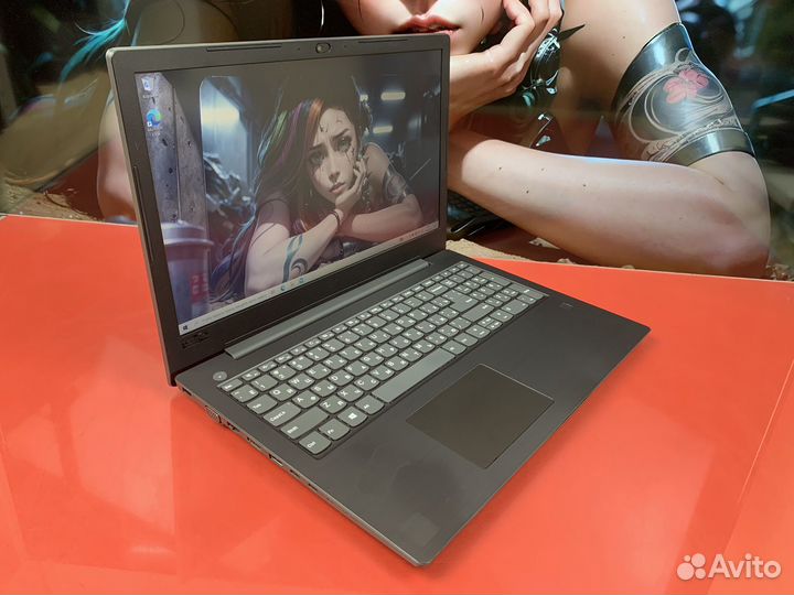 Ноутбук Lenovo i5/8gb/512Gb