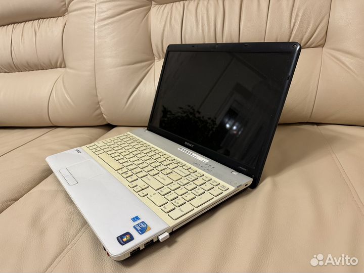 Ноутбук sony vaio PCG-71211V